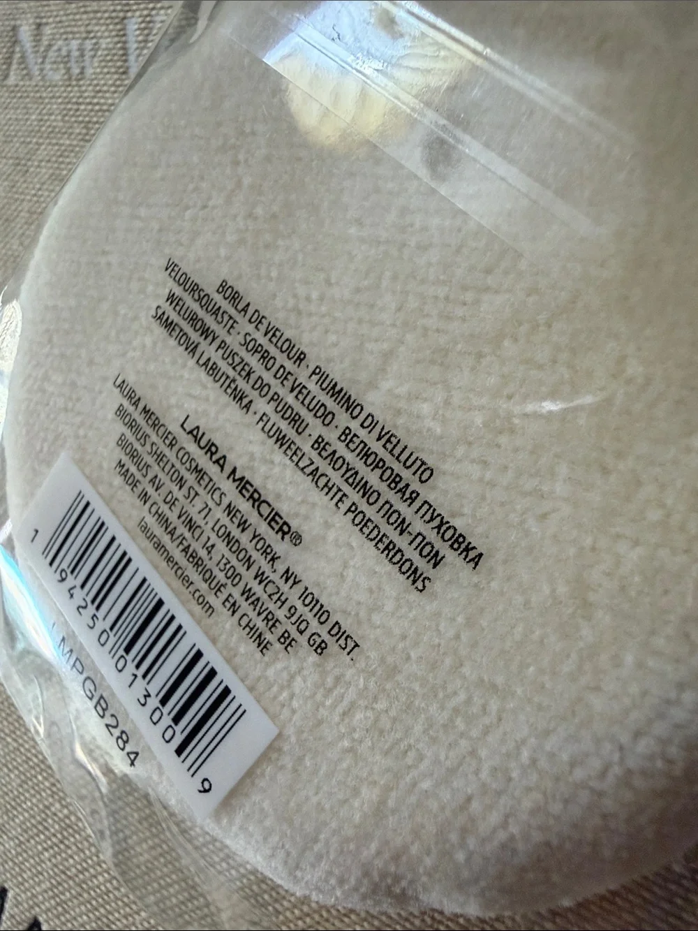 Laura Mercier Velour Puff